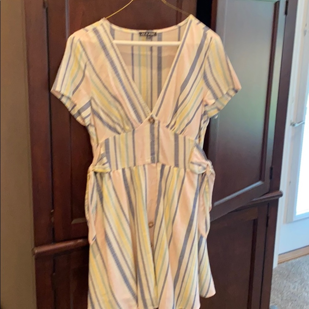 Casual dress button up ties on side